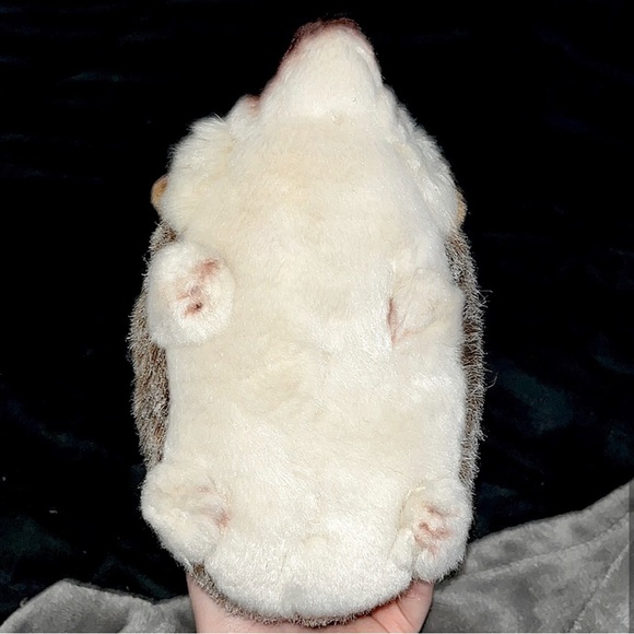 ❤️ DEMDACO realistic hedgehog plushy 
Msrp: $19 - Picture 3 of 3